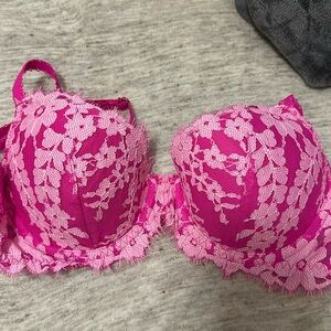 Victoria Secrets Dream Angels Bra